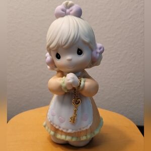VTG Precious Moments, "Love is the Key", 1998, Avon Excl., Enesco, Like New